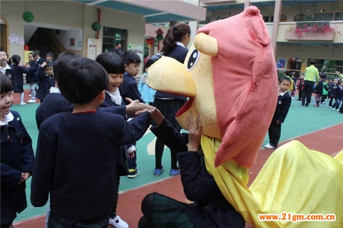 熱熱鬧鬧開學慶 團團圓圓一家親 ——廣東東莞寮步偉才幼兒園開學典禮1