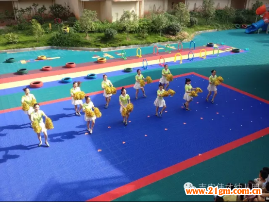 江西吉安匯豐偉才幼兒園“偉才杯”趣味親子運動會