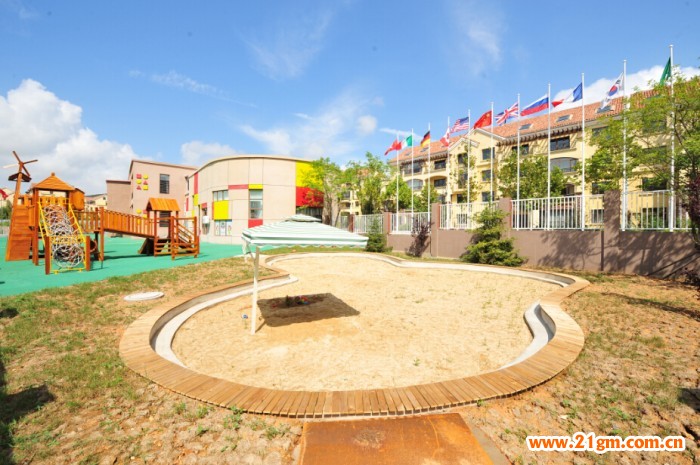 遼寧大連偉才國際幼兒園上電視啦,開放型辦學特色成主流媒體關注焦點