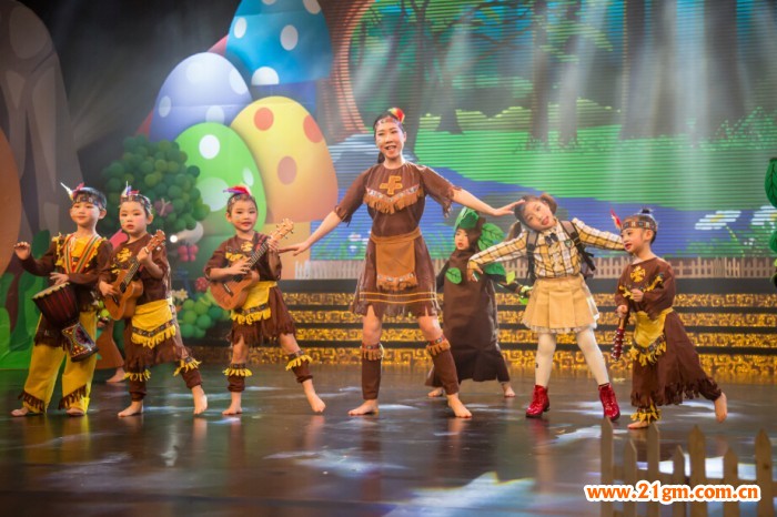 猛戳視頻！四川瀘州首屆春晚，偉才寶貝萌娃秀！