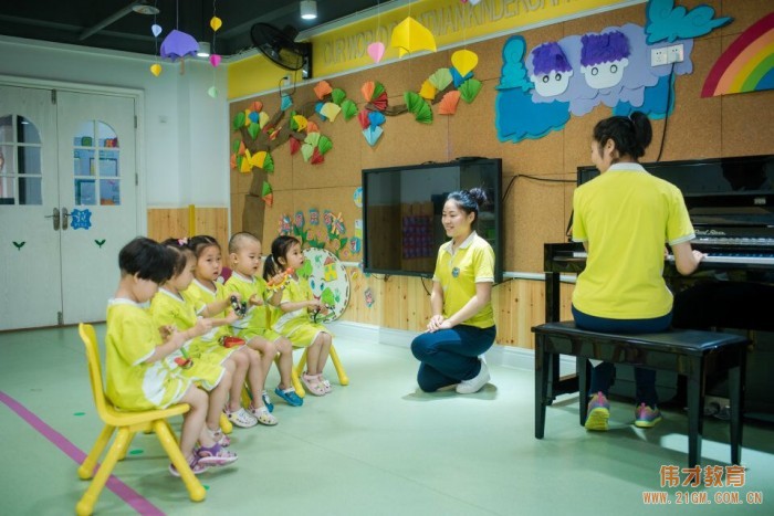 偉才教育領航人羅董事長接受《商界》媒體專訪