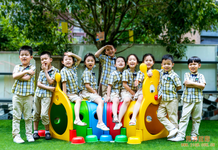 用愛走天下——偉才教育走進江蘇宿遷