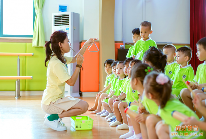 用愛走天下——偉才教育走進江蘇宿遷