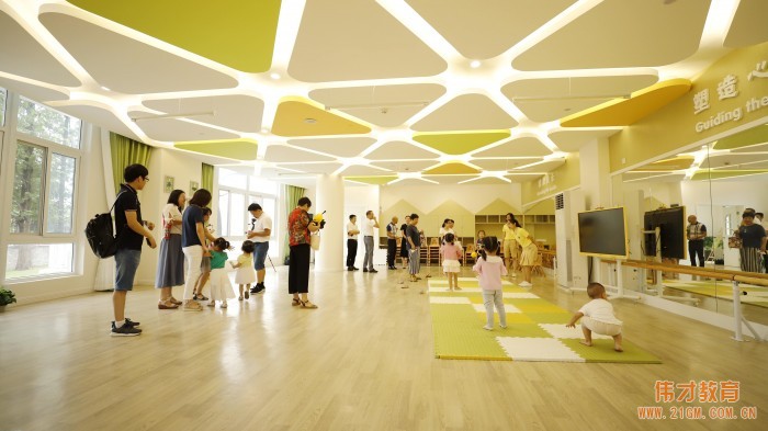 筑幸福巢，圓童年夢——浙江寧波蜜蜂王國偉才幼兒園開園慶典