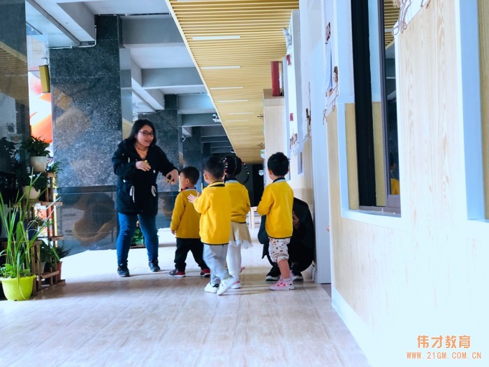 快樂成長(zhǎng),安全先行——廣西貴港凱旋國(guó)際偉才幼兒園“防拐防騙”安全教育