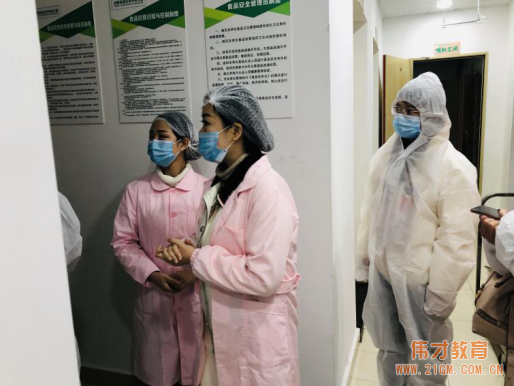 我與食堂0距離——高新尚華幼兒園第二屆家長代表進廚房參觀活動