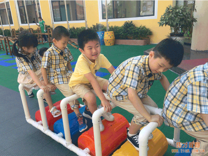 廣東普寧市偉才幼兒園大班回園記:你笑起來真好看!