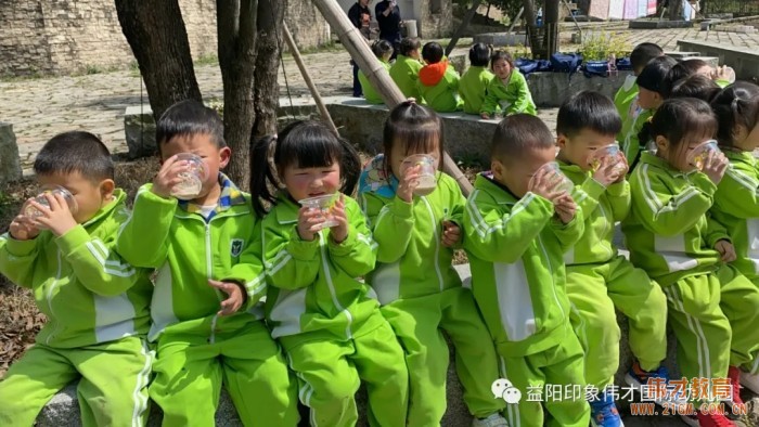 傳承紅色文化,弘揚(yáng)革命精神——湖南益陽印象偉才幼兒園春游活動(dòng)