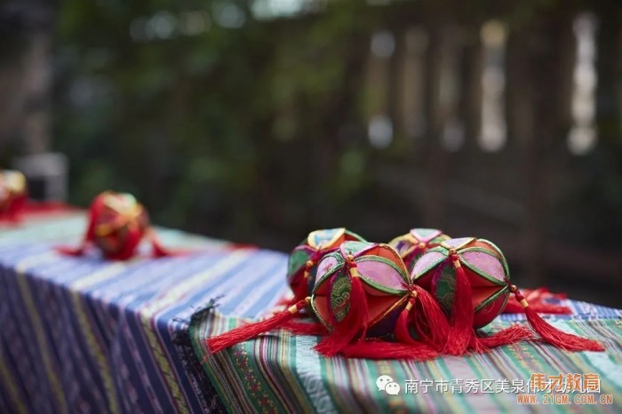 “壯鄉歌圩節，五彩三月三”——廣西南寧美泉偉才幼兒園