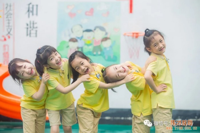 湖北孝感偉才幼兒園2021屆畢業紀念