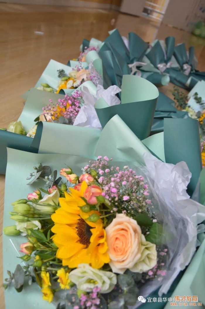 偉才園所丨“小小追夢人”2021屆大班畢業典禮——湖南宜章華申偉才幼兒園