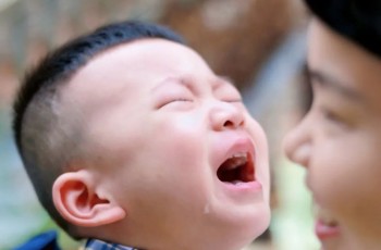 偉才萌新“哭”上熱搜,網友：“手機”沒話費了